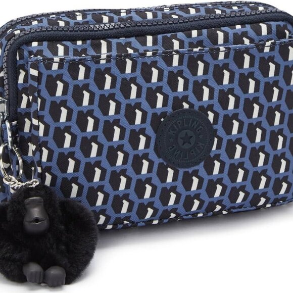 Fashion-Forward Water-Resistant Crossbody Bag - Ideal for Travel & Outdoor Use - Picture 9 of 9